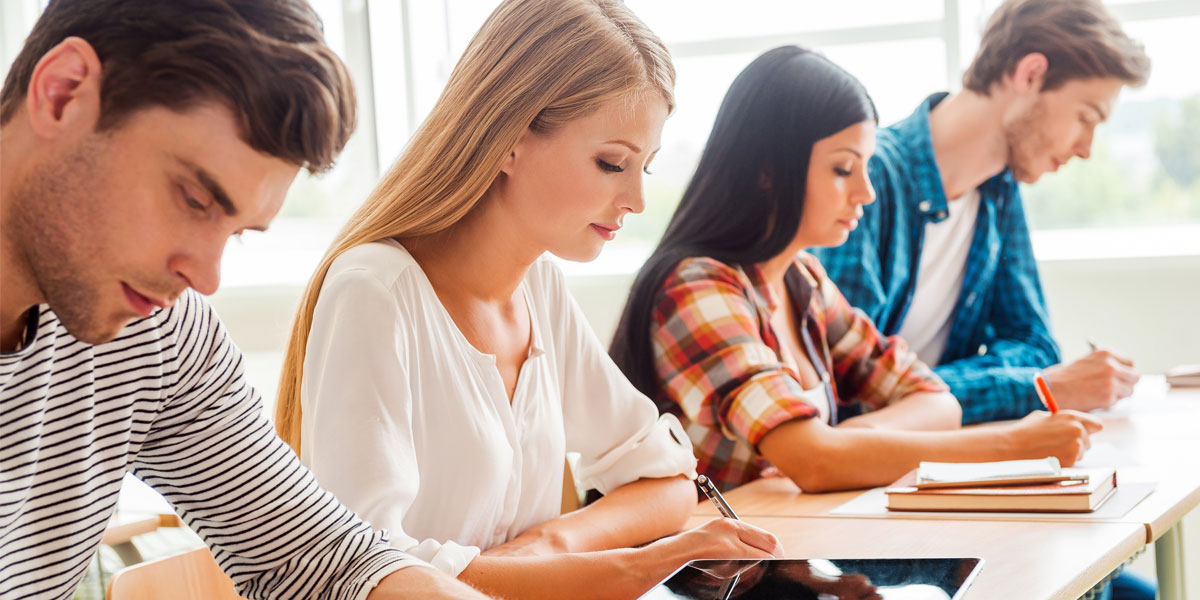 UK Universities to Offer Shorter Courses for Higher Annual Fees